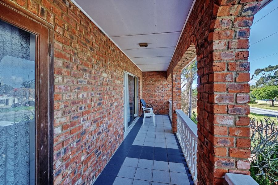 3 Bedroom Property for Sale in Gelvandale Eastern Cape